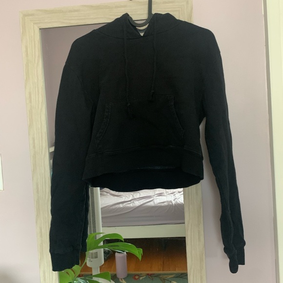 Brandy Melville cropped black hoodie - Picture 2 of 4